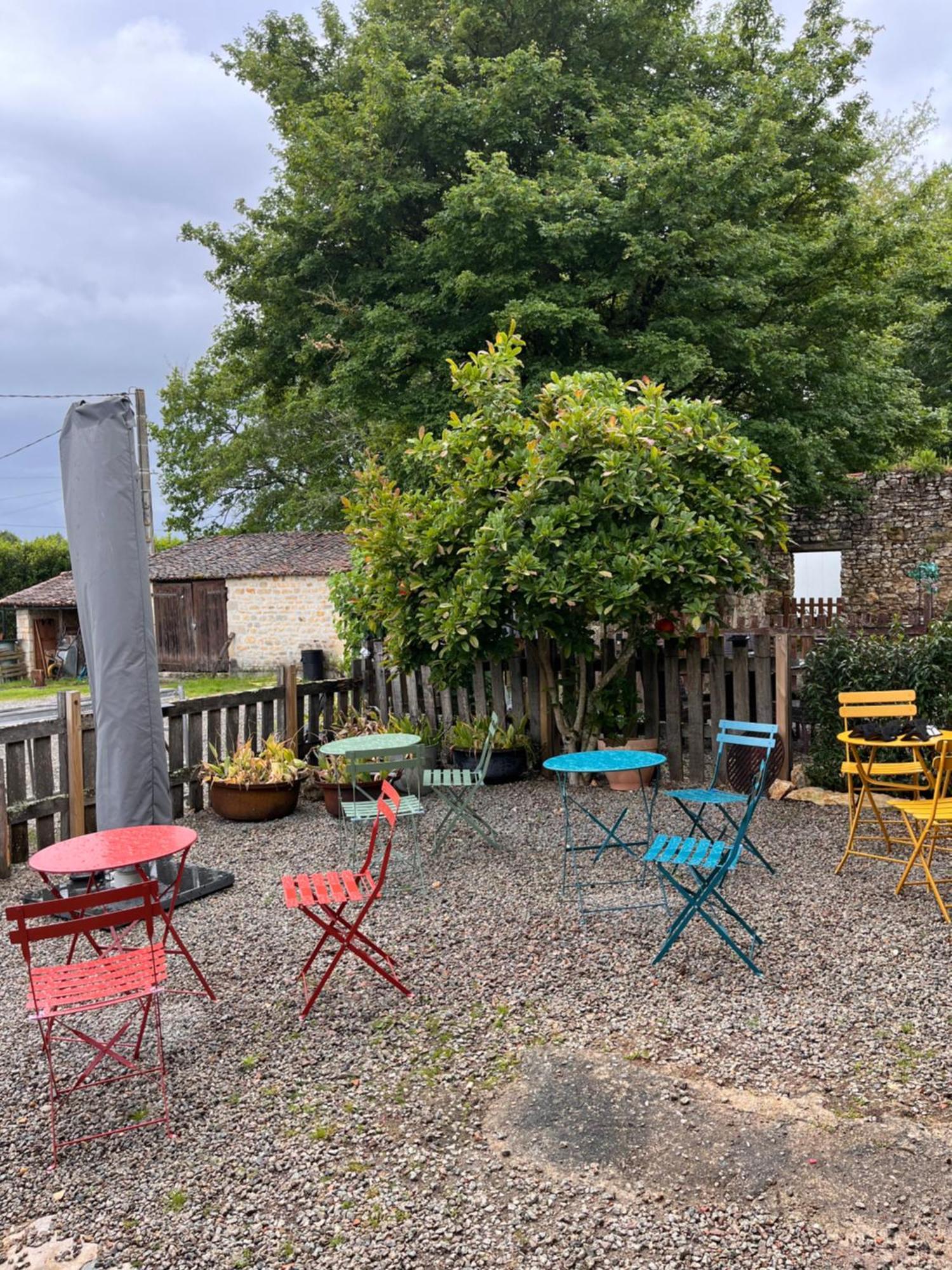 Вилла Le Plantier2 Beaulieu-sur-Sonnette Экстерьер фото